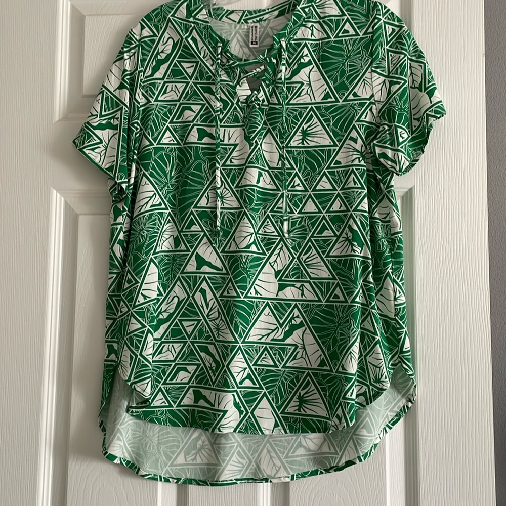 Hawaiis Finest Women’s Blouse Size Medium